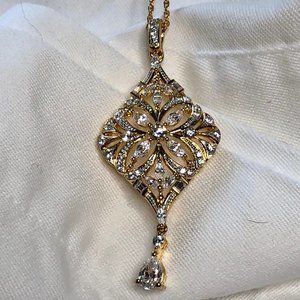 SALE Beautiful diamond shaped necklace